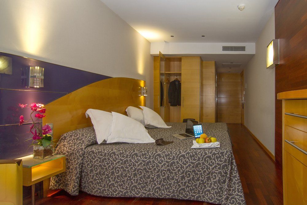 Hotel Sansi Барселона Экстерьер фото